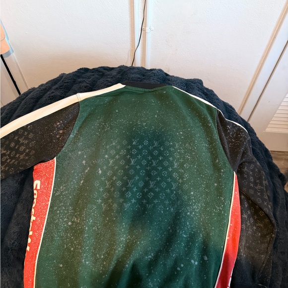 Nike Men's Green and Red Crewneck Sweater - Picture 4 of 6